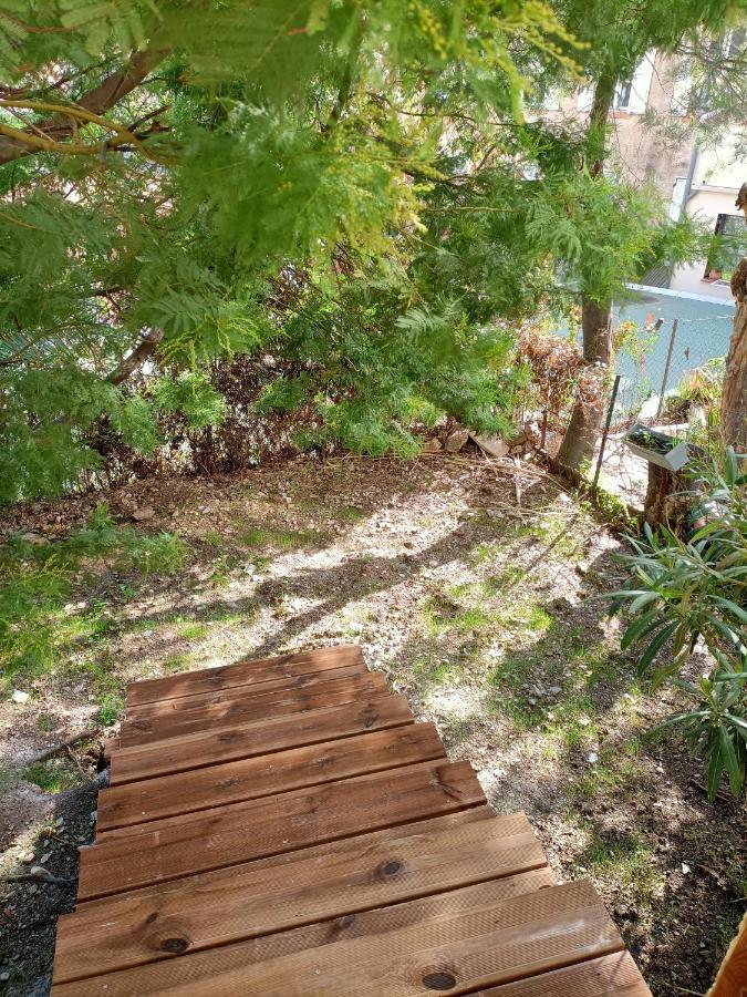 Appartement Proche Mer Avec Terrasse Et Jardin Privatif Hyeres Luaran gambar